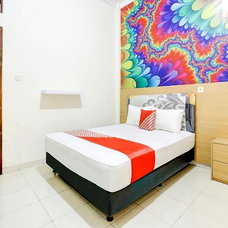 Oyo 3870 Homestay Arya Samarinda Ngoại thất bức ảnh