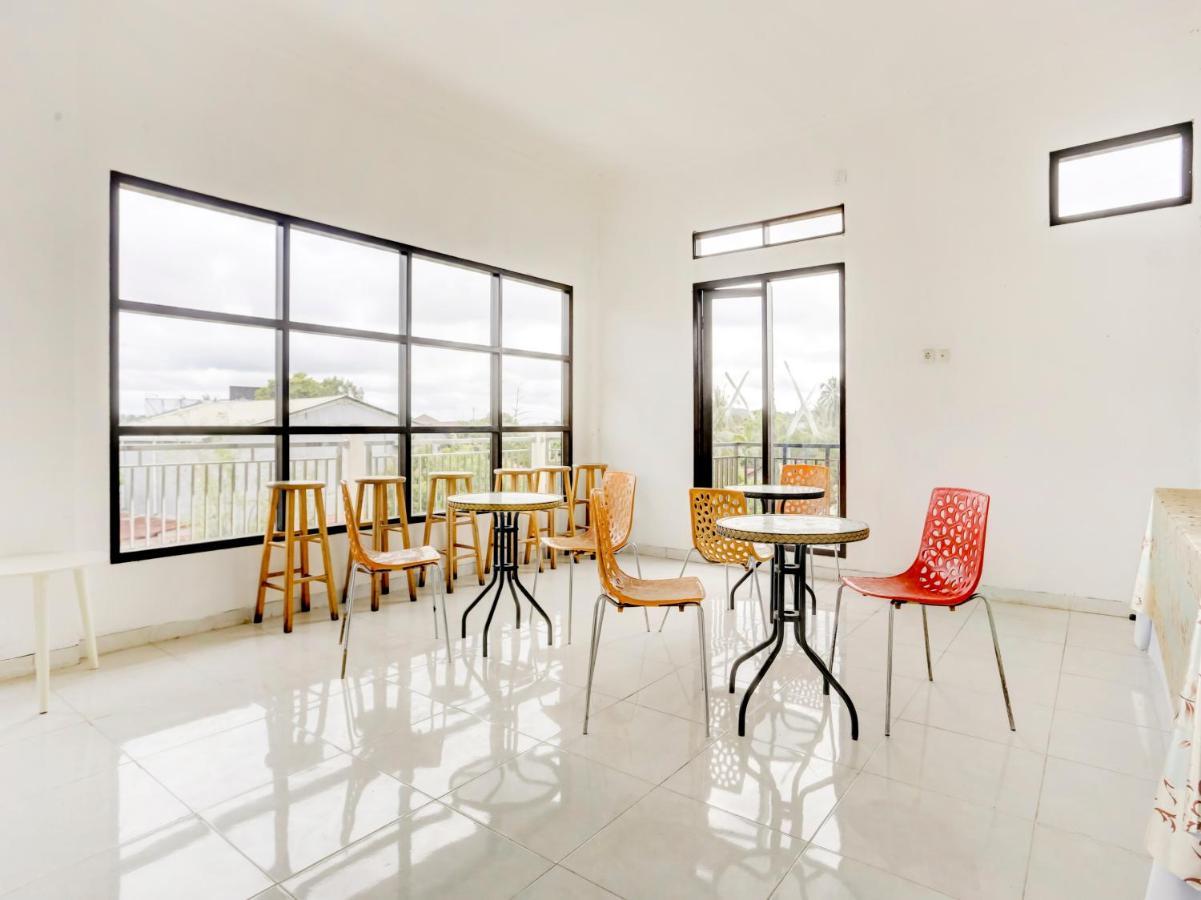 Oyo 3870 Homestay Arya Samarinda Ngoại thất bức ảnh