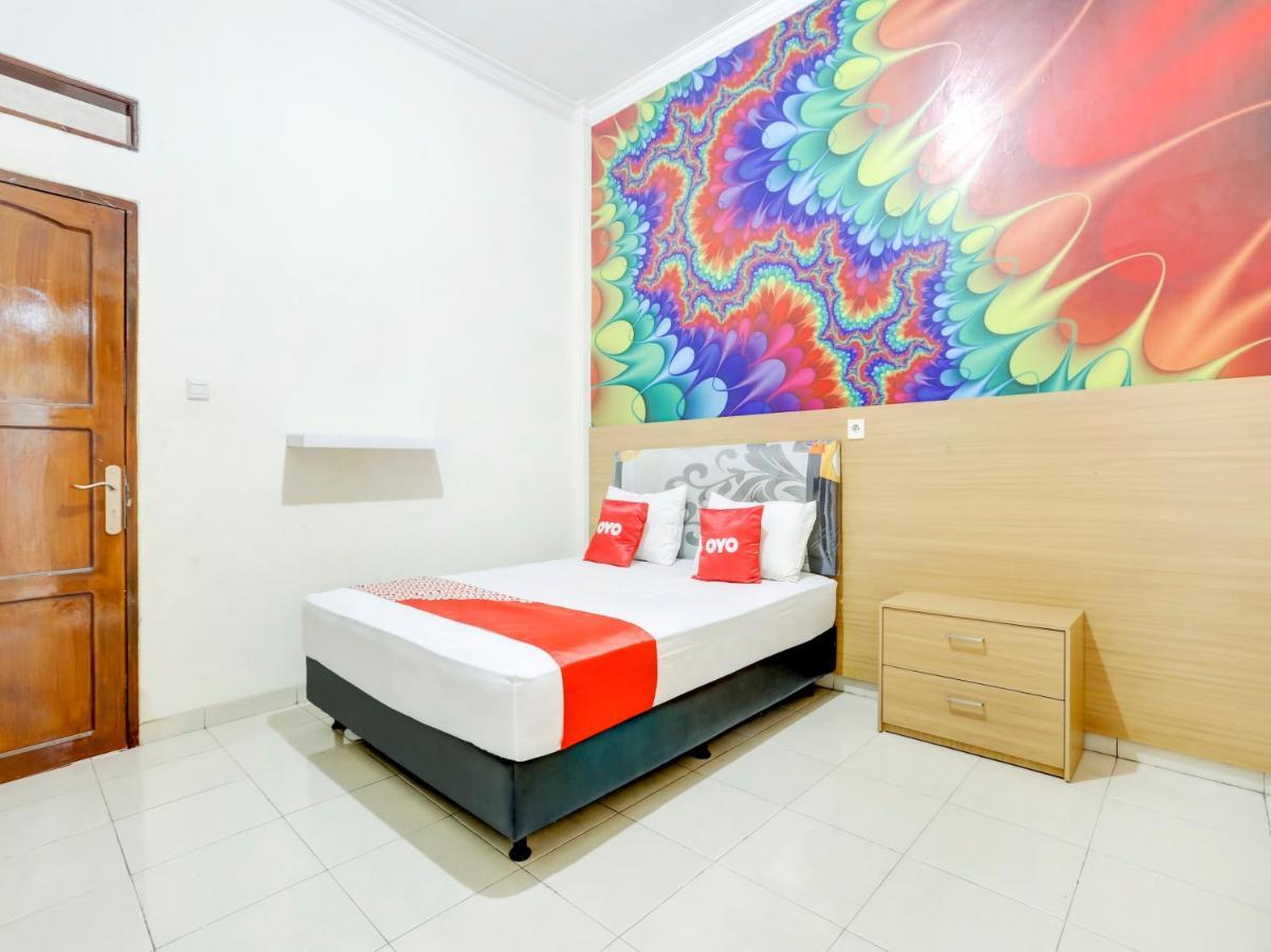 Oyo 3870 Homestay Arya Samarinda Ngoại thất bức ảnh