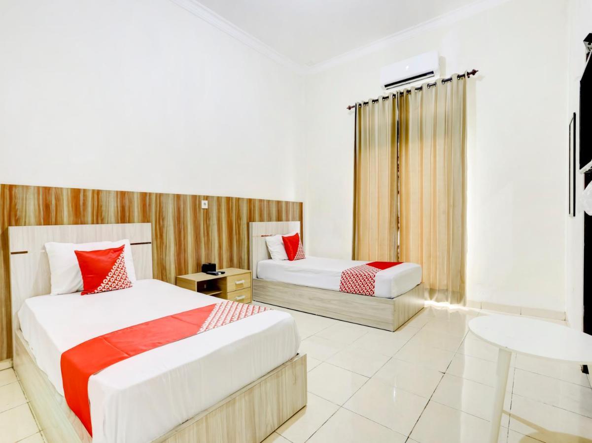 Oyo 3870 Homestay Arya Samarinda Ngoại thất bức ảnh