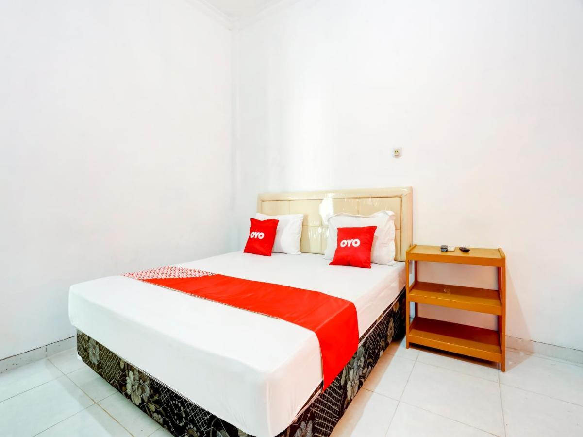 Oyo 3870 Homestay Arya Samarinda Ngoại thất bức ảnh