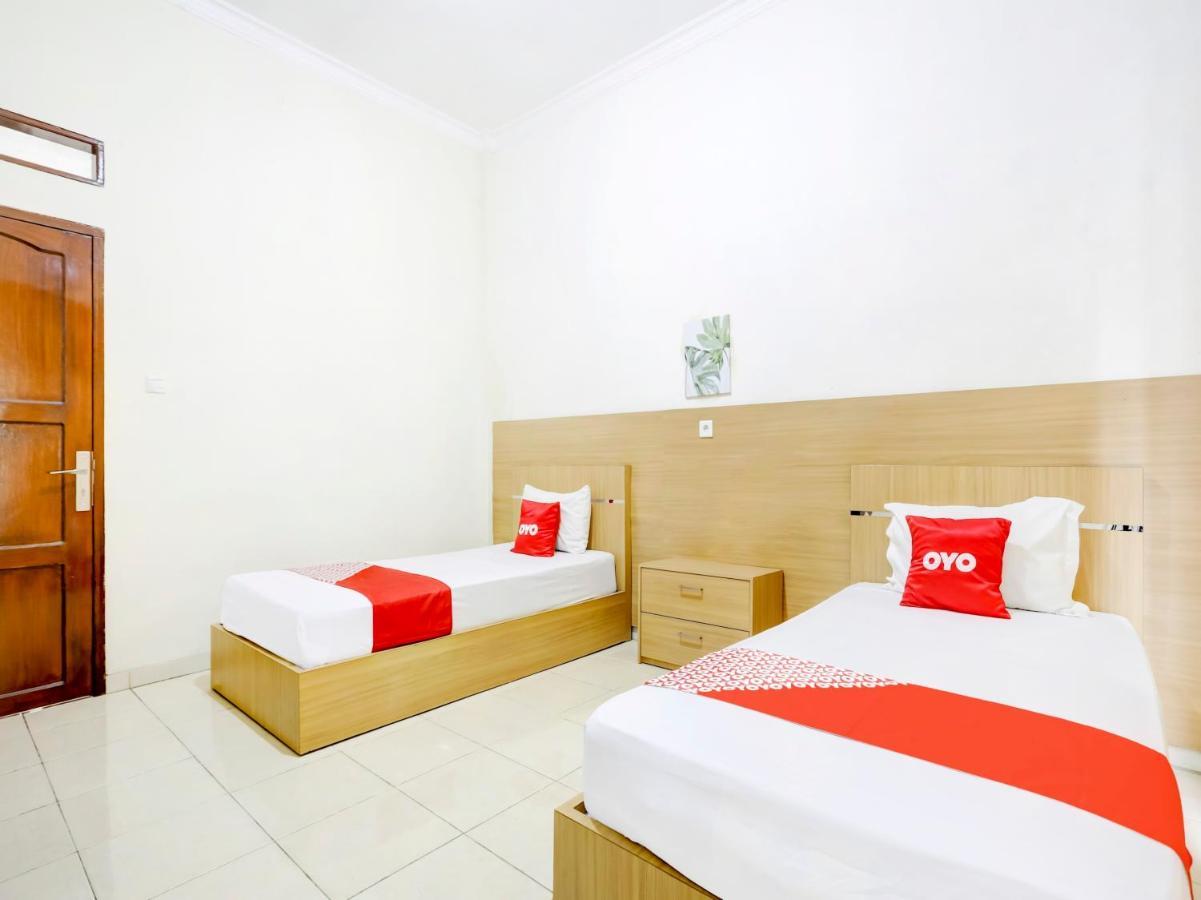 Oyo 3870 Homestay Arya Samarinda Ngoại thất bức ảnh