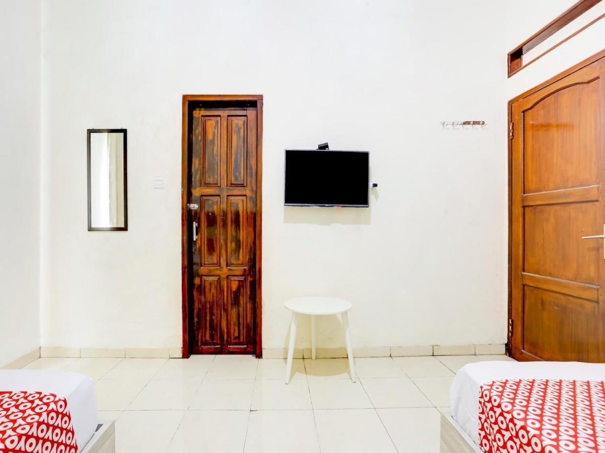 Oyo 3870 Homestay Arya Samarinda Ngoại thất bức ảnh